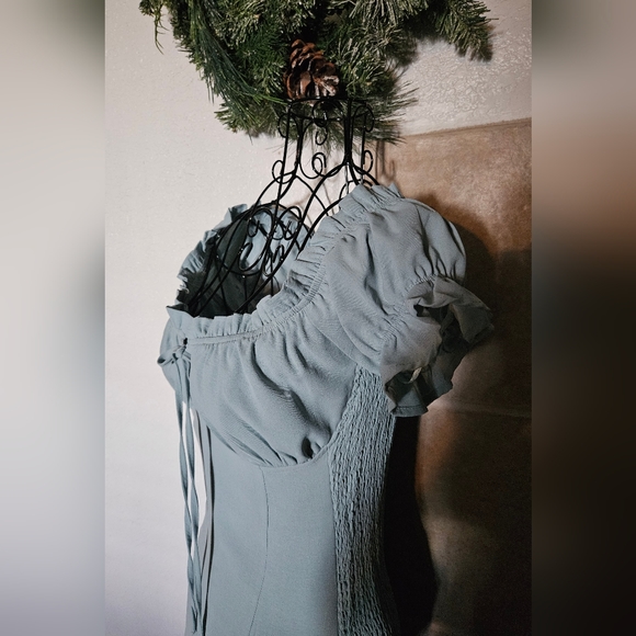 Love Tree On or Off The Shoulders Mini Dress - Picture 3 of 9